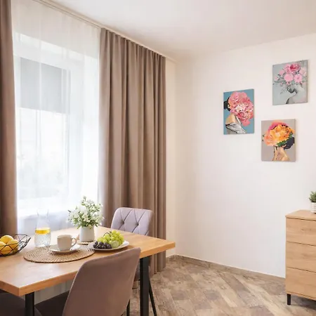 Huoneisto Giedres Apartments-alkava Near Old Town Kaunas